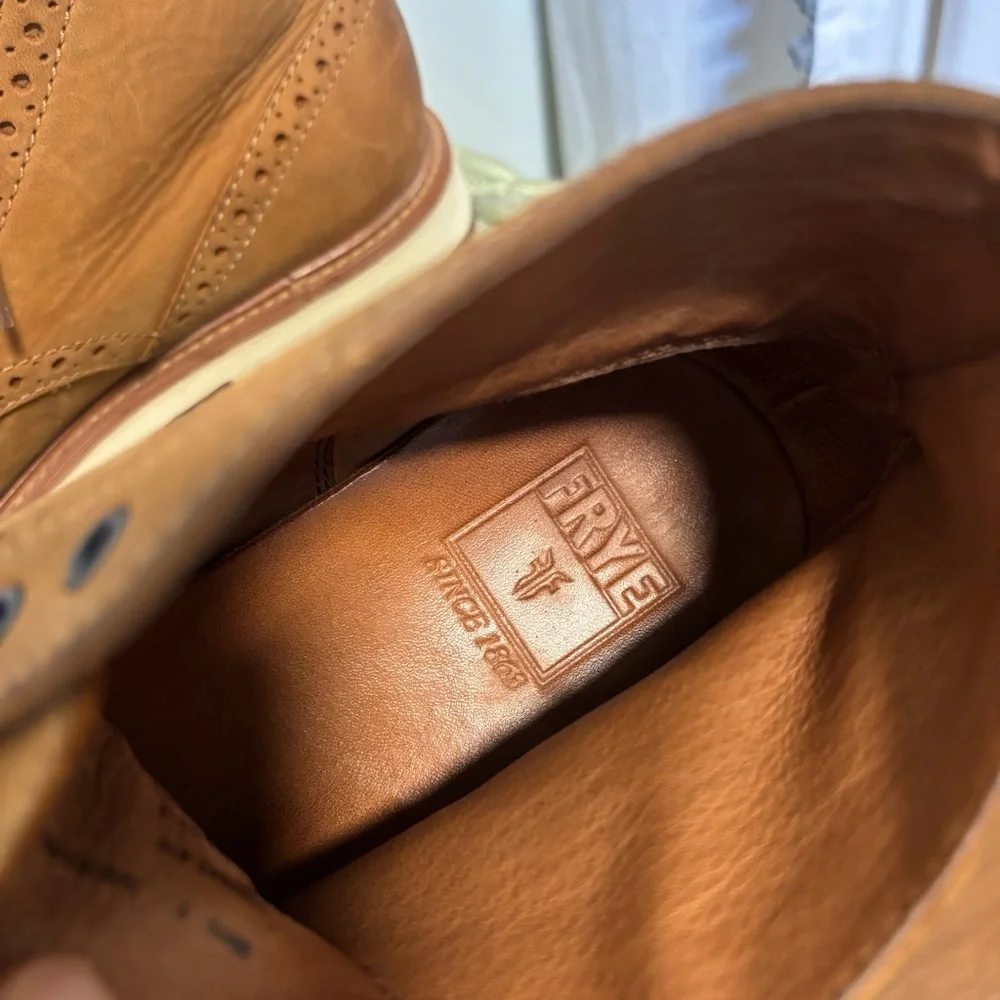 Frye Joel Brogue ChukkaTan Brown Nubuck Leather Casual Dress Boots Size 9